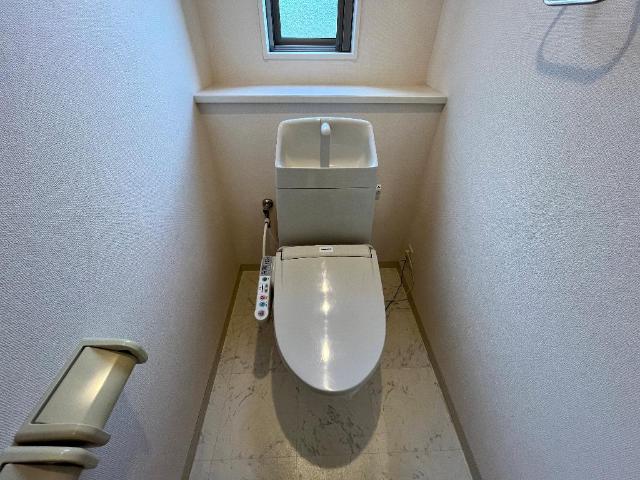 トイレ　シャワー付トイレ