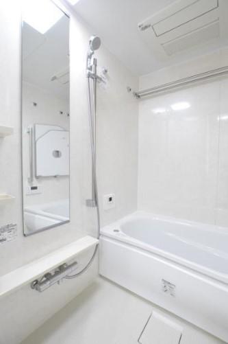 バス・シャワールーム　バス・シャワールーム