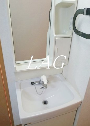 洗面設備　独立洗面台です。