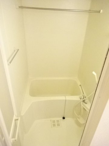 バス・シャワールーム　ゆったり過ごせるお風呂です