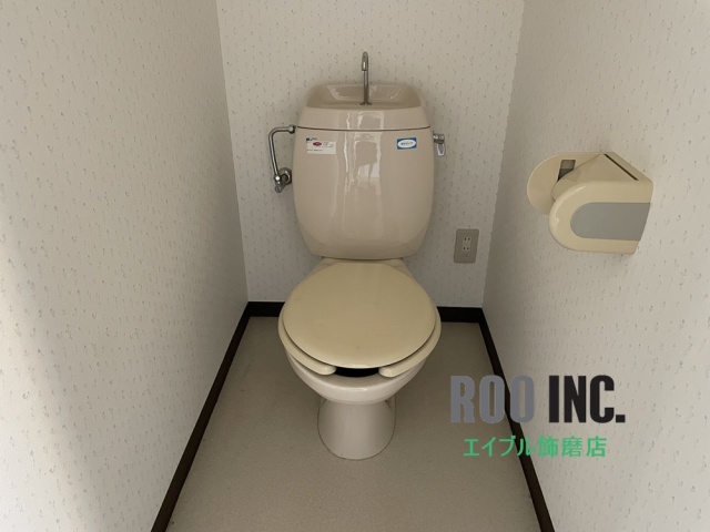 トイレ　写真は反転のお部屋です