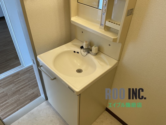 洗面設備　写真は反転のお部屋です