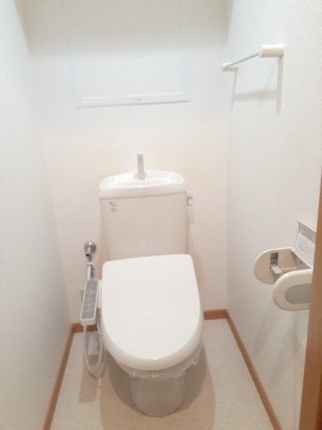 トイレ　シンプルで使いやすいトイレです