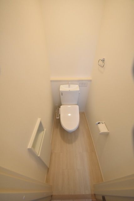 トイレ　別部屋参考写真