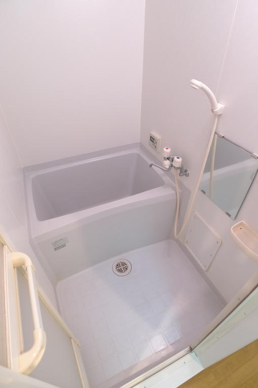 バス・シャワールーム　（写真は同タイプ）