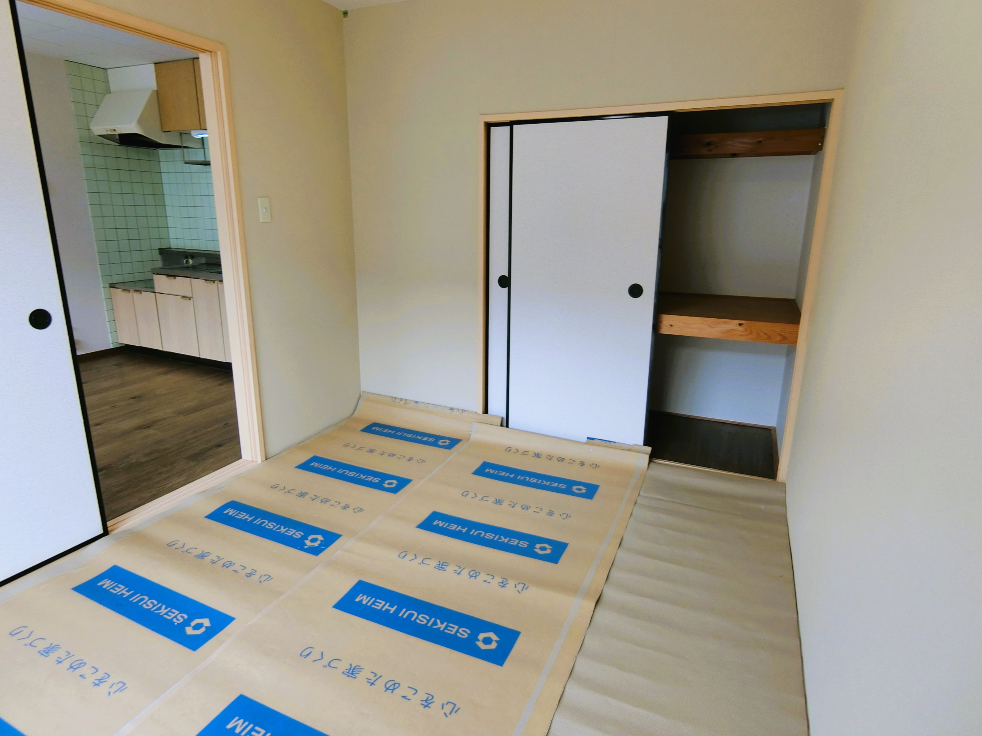 収納　※写真は別号室のため実際とは異なる場合がございます