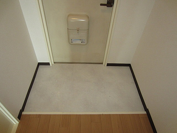 玄関　シンプルで使いやすい玄関です