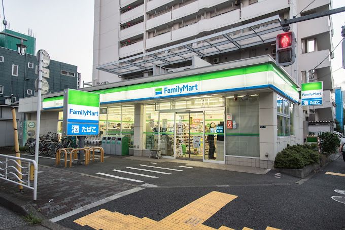 コンビニ　ファミリーマート 江東福住一丁目店（コンビニ）まで256m