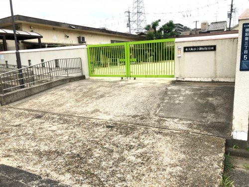 幼稚園・保育園　東大阪市立御厨保育所（幼稚園・保育園）まで608m