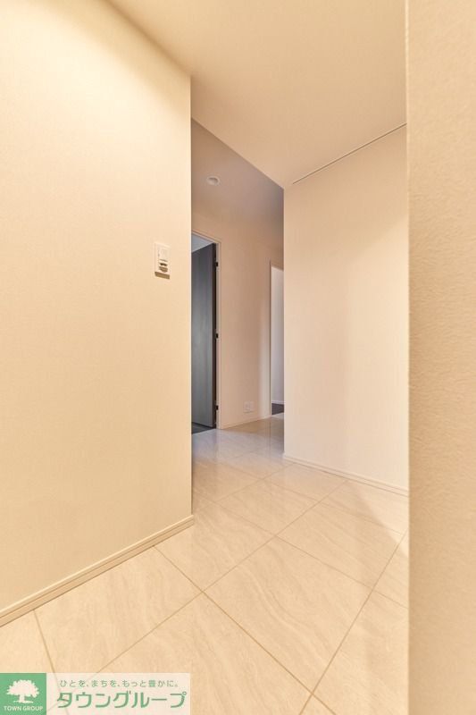 玄関　お問合せは(株)タウンハウジング赤坂店へ【03-5563-…
