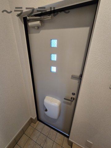 玄関　別部屋イメージ写真