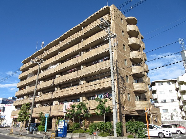 建物外観　「メゾンアザレア」、現地待ち合わせでのご案内も可能です。