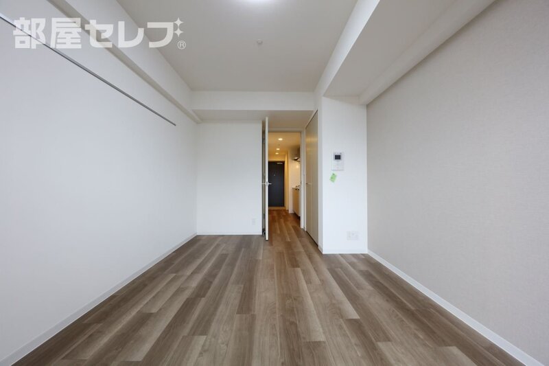 居室・リビング　１２０３号室写真
