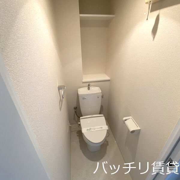 トイレ　同型タイプの為、現状を優先致します。