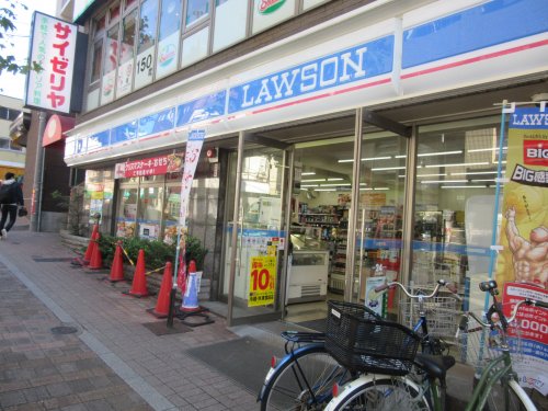 コンビニ　ローソン 滝野川七丁目店（コンビニ）まで120m
