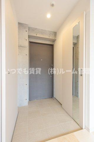 玄関　※写真は同タイプ住戸です。