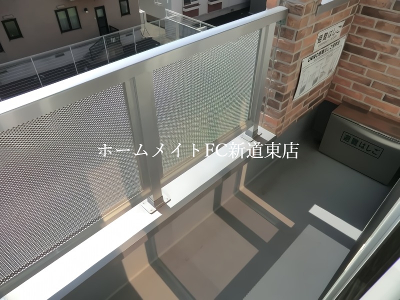 バルコニー　ベランダ
