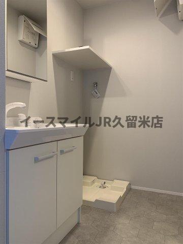 洗面設備　使いやすい洗面所です