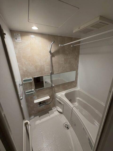洗面設備　追焚機能付きです