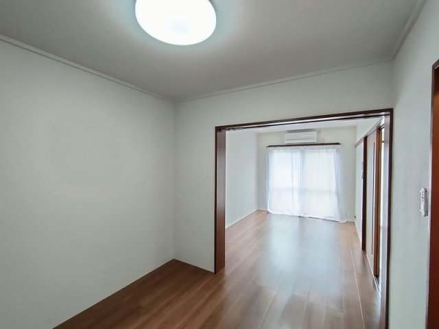 居室・リビング　開放感のあるゆったりとしたお部屋です♪