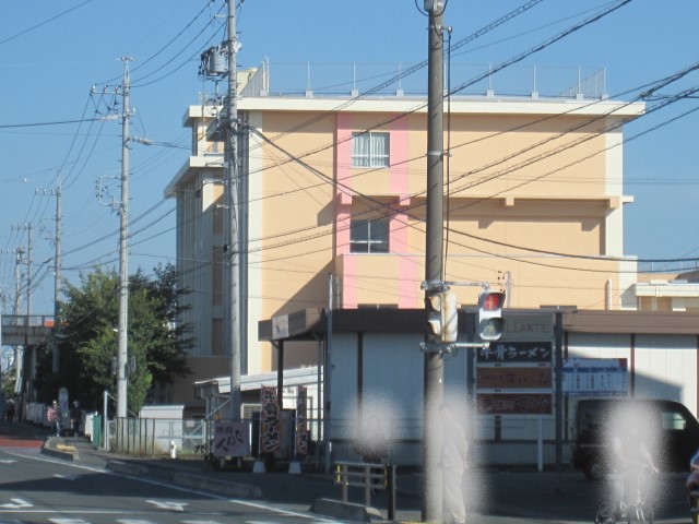 【浜松市中央区増楽町のアパートの中学校】