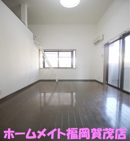 地下鉄七隈線 金山駅 徒歩16分 2階建 築26年の居間写真