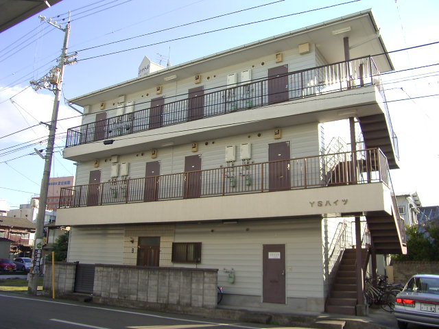 高知市寿町のマンションの建物外観