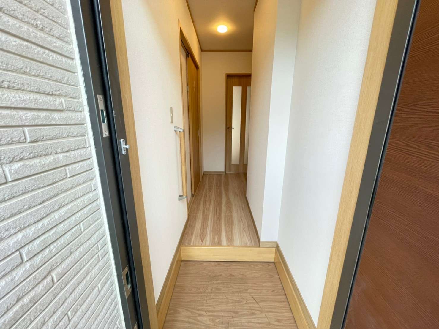 玄関　※写真はイメージです