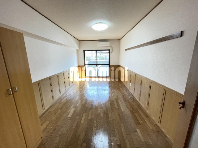 居室・リビング　ゆとりの１０帖の居室