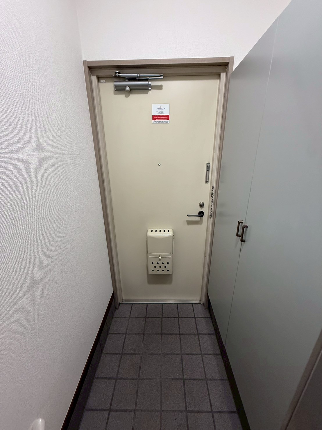 レジデンス水明の玄関写真