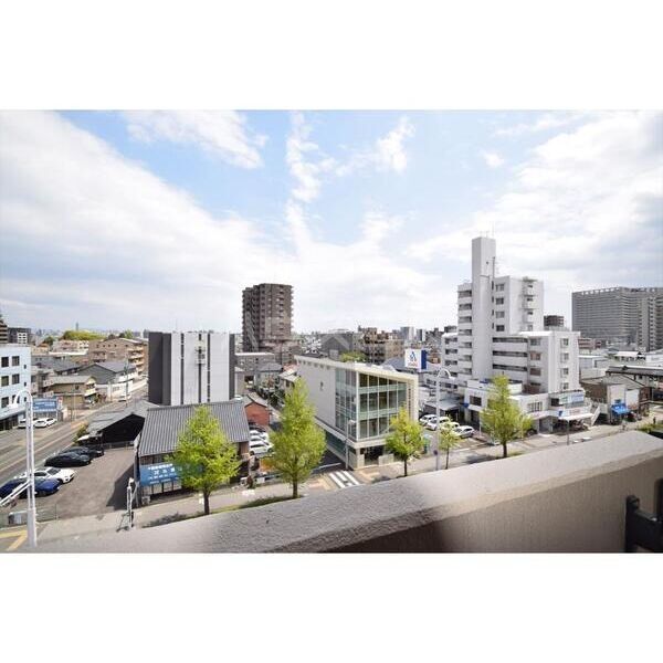 【名古屋市昭和区桜山町のマンションの眺望】