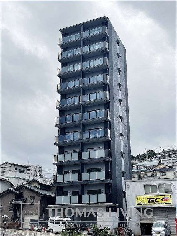 【北九州市八幡東区末広町のマンションの建物外観】