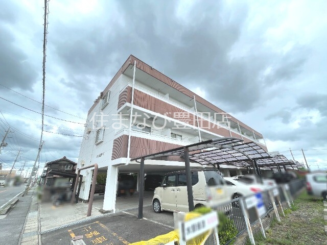 高浜市二池町のマンションの建物外観