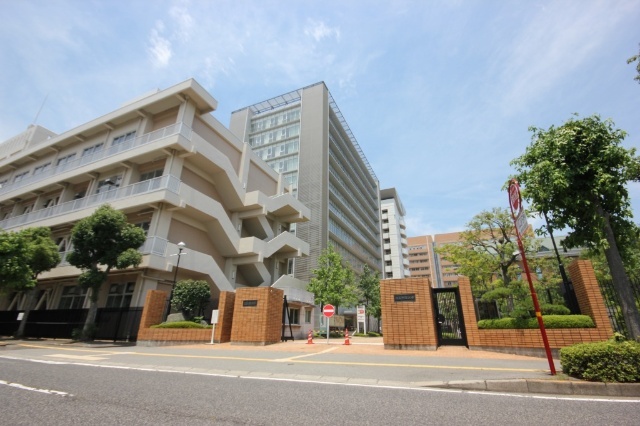 【タウンハウス明神　Ａの図書館】