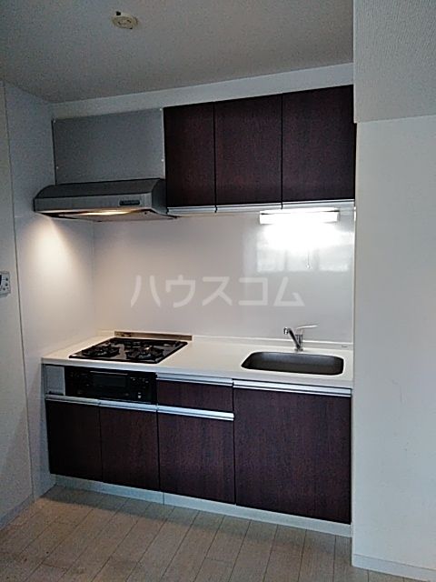 【世田谷区新町のマンションのキッチン】