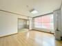 居室・リビング　明るく広々リビングスペース♪