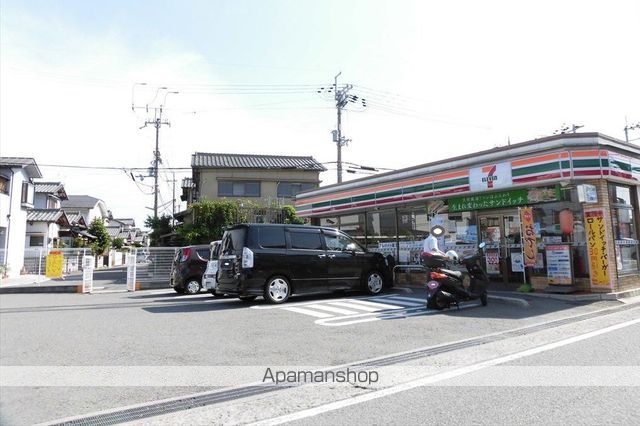 コンビニ　セブンイレブン（コンビニ）まで175m