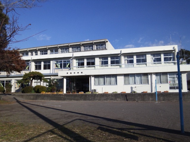 中学校　沼津市立浮島中学校（中学校）まで535m