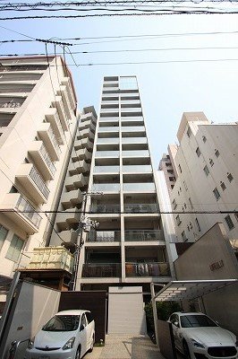 【広島市中区舟入町のマンションの建物外観】