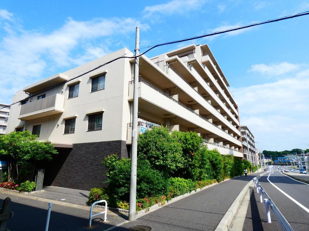 レジディア東松戸の建物外観