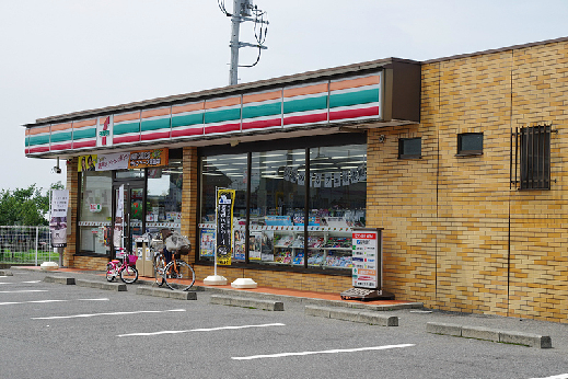 コンビニ　セブンイレブン 宇都宮下川俣店（コンビニ）まで495m
