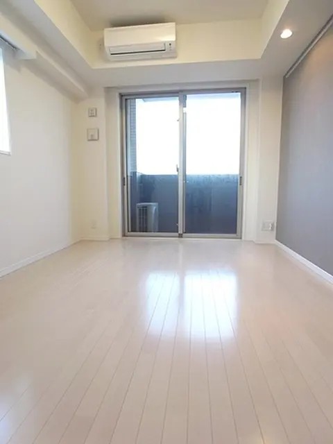 居室・リビング　※別部屋参考写真