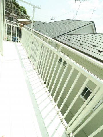 バルコニー　日当りの良い2階のバルコニーです*前回募集時