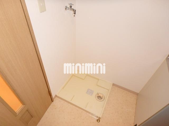 その他設備　室内洗濯機置場は嬉しい防水パン付きです。