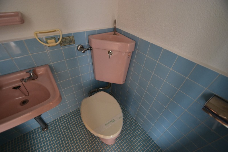 広島電鉄宇品線 県病院前駅 徒歩35分 5階建 築38年のトイレ写真