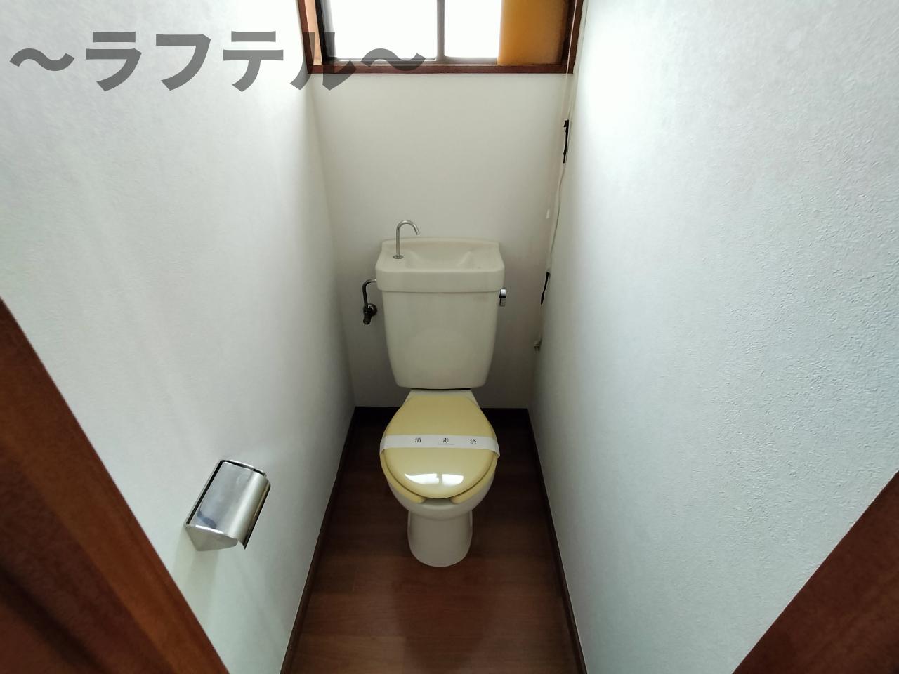 トイレ　別部屋イメージ写真