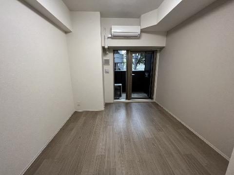 居室・リビング　室内