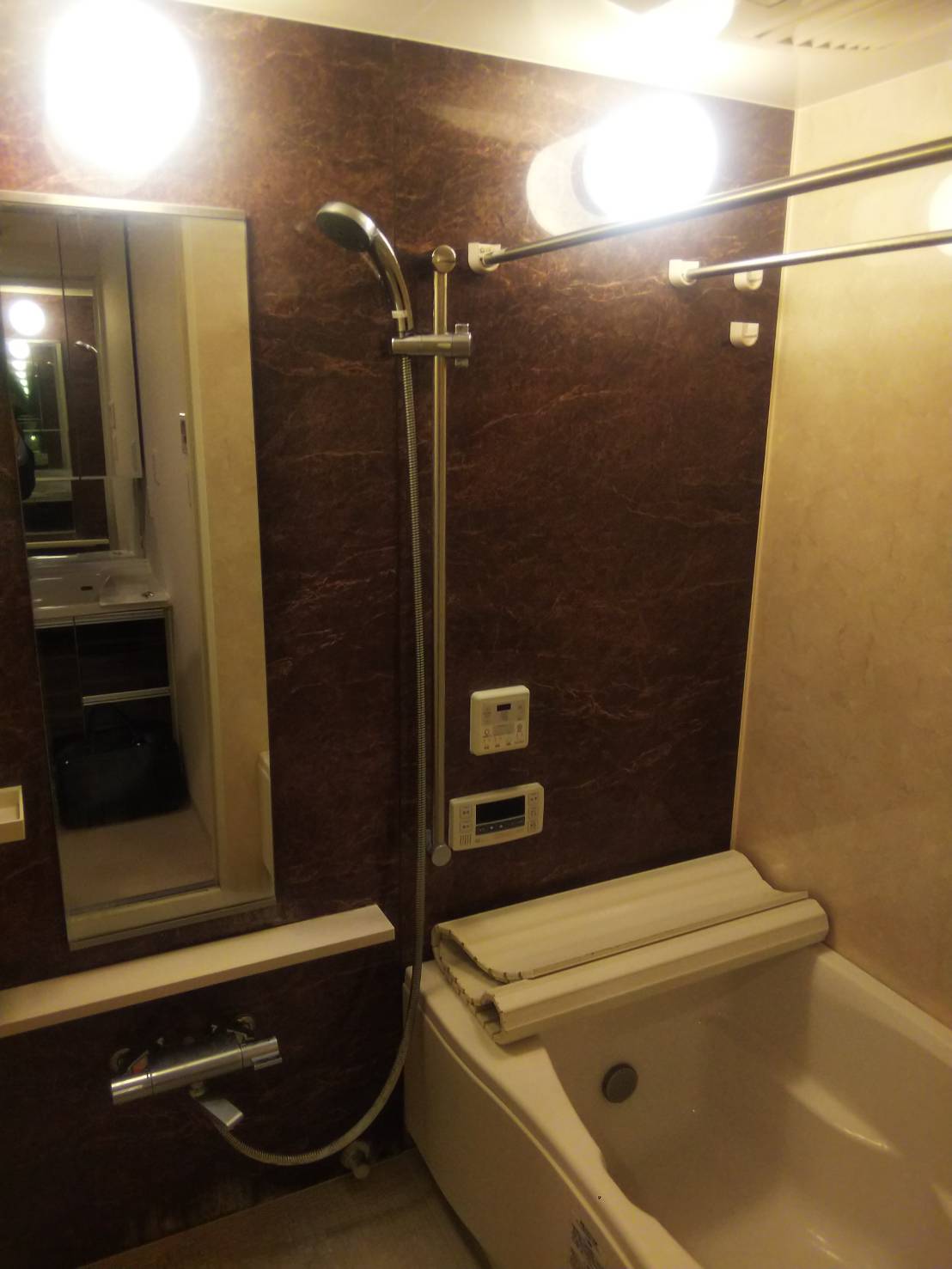 バス・シャワールーム