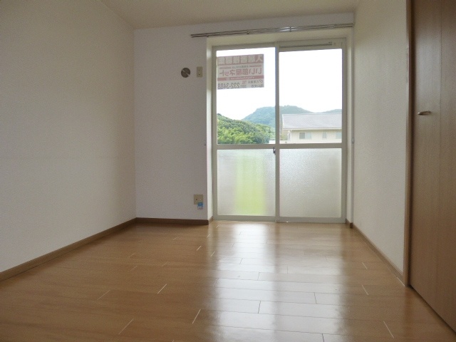 居室・リビング　洋室