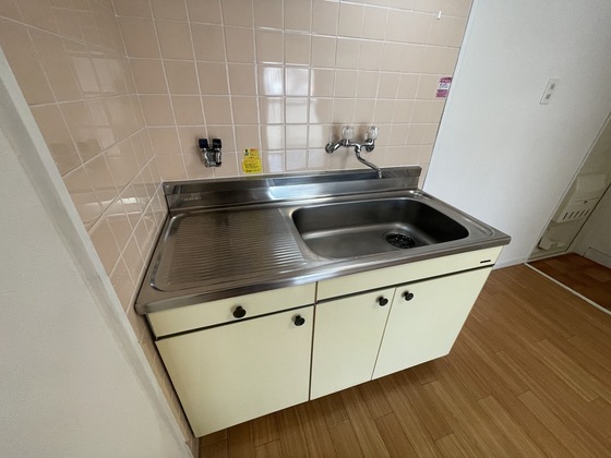 キッチン　※別部屋の写真です